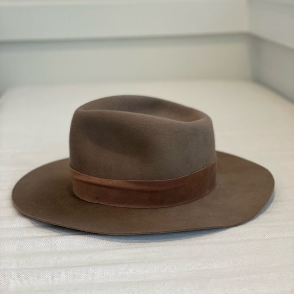 JANESSA LEONE Alara hat in Dark Sand - SOLD OUT online - Picture 6 of 7